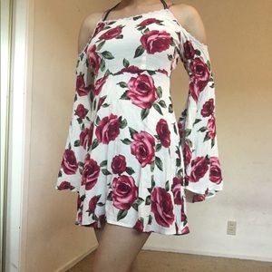 Forever 21 Floral bell sleeve dress